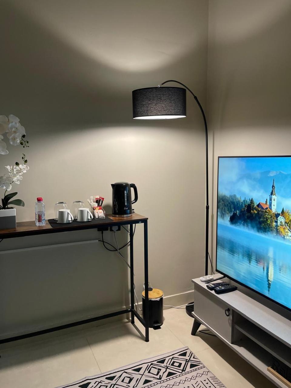 리야드 استوديو هادئ وحديث 아파트 외부 사진